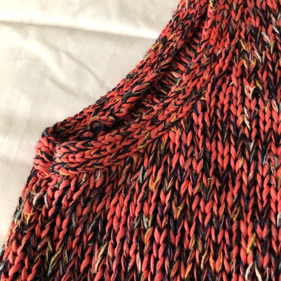 Sweater - Picture 4 of 4